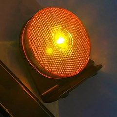 Lanterna Lateral Carreta Randon LED (85mm) Com Suporte - Amarela - 210102016