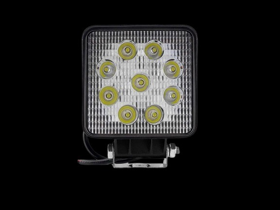 Farol Auxiliar Quadrado LED Branco (9 LEDs) 27W - Bi-Volt Farol Auxiliar Quadrado LED Branco (9 LEDs) 27W - Bi-Volt