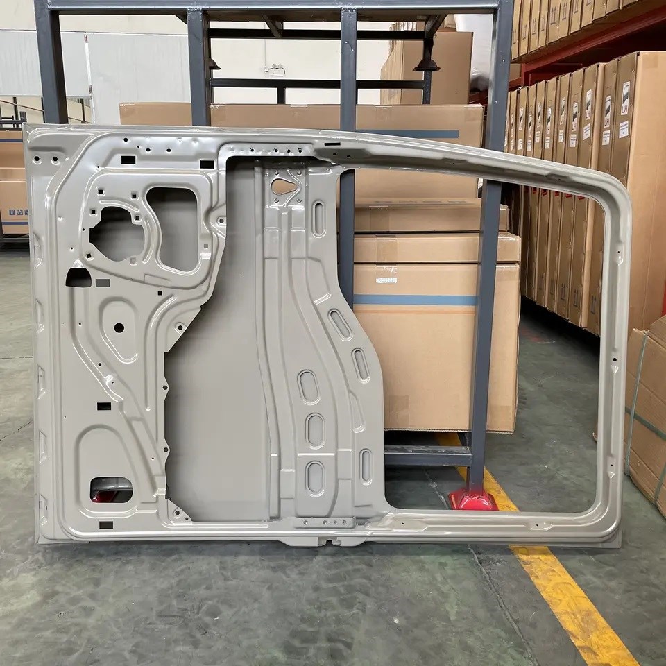 Porta Nua Completa Caminhão Volkswagen MAN TGX, Meteor Lado Direito - 81626004118 Porta Nua Completa Caminhão Volkswagen MAN TGX, Meteor Lado Direito - 81626004118