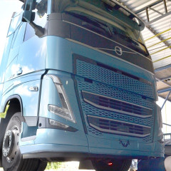 Spoler Completo Caminhão Volvo FH Após 2015 (Com Acabamento) - ABS