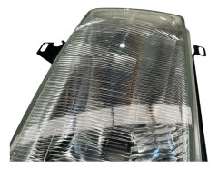 Farol Principal Caminhão Volkswagen 8.140, 1994 a 1999 Lado Esquerdo -TAP941007
